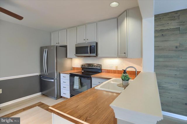 1475 MAPLEWOOD DR, New Cumberland, PA 17070