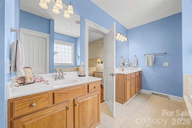 1044 Hunters Run Drive, Tega Cay, SC 29708