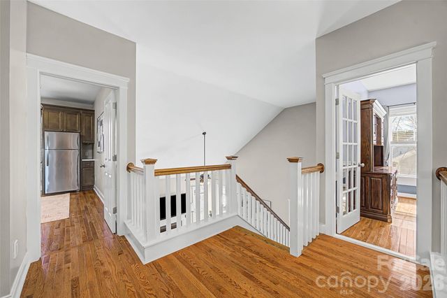 1044 Hunters Run Drive, Tega Cay, SC 29708
