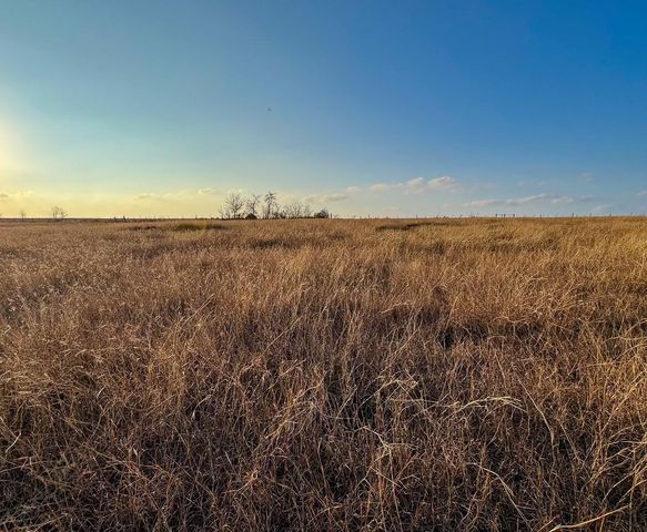 5895 Farek-Loth Road, Schulenburg, TX 78956