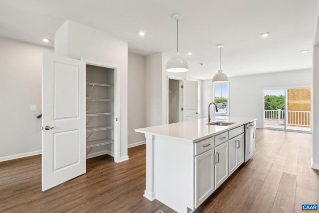 5984 CLING LN, Crozet, VA 22932