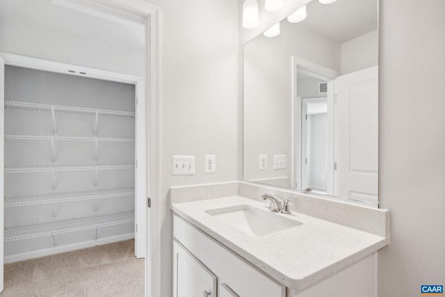 5984 CLING LN, Crozet, VA 22932