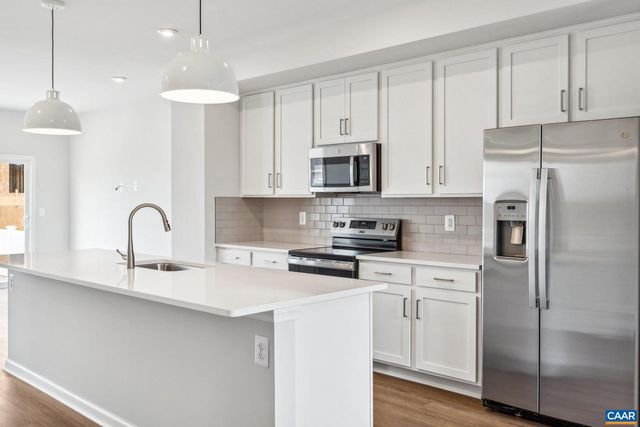 5984 CLING LN, Crozet, VA 22932