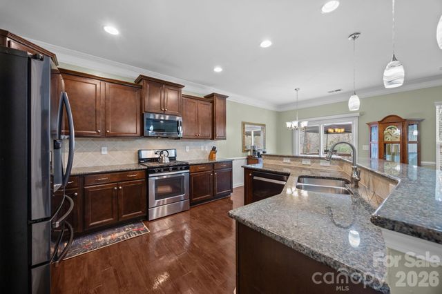 112 E Heart Pine Lane, Statesville, NC 28677