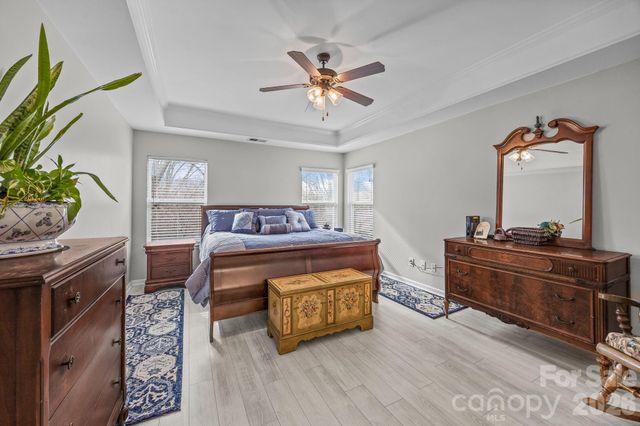 112 E Heart Pine Lane, Statesville, NC 28677