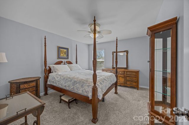 112 E Heart Pine Lane, Statesville, NC 28677