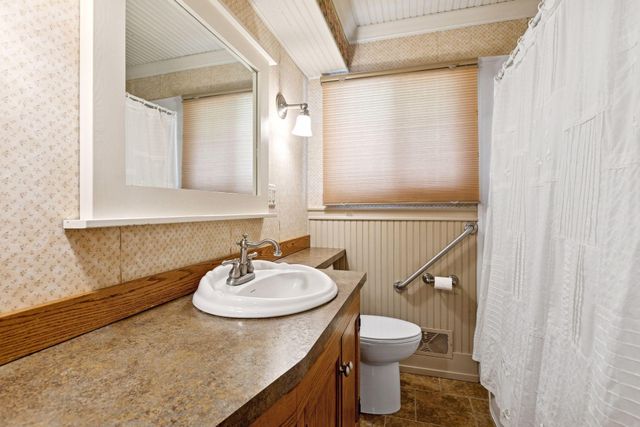 4364 Nicols Road, Eagan, MN 55122