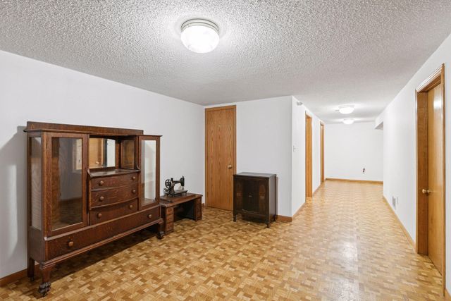 4364 Nicols Road, Eagan, MN 55122