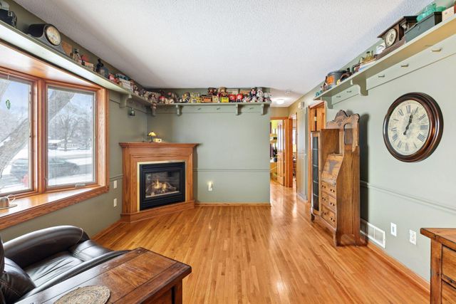 4364 Nicols Road, Eagan, MN 55122