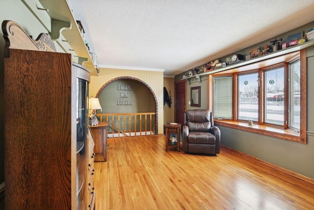 4364 Nicols Road, Eagan, MN 55122