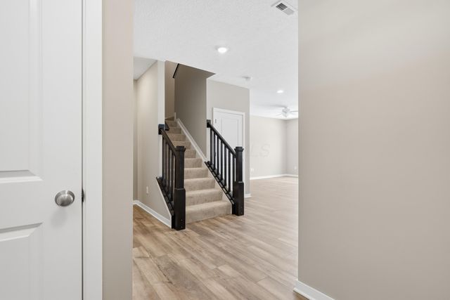 5507 Fawnsbury Court, Powell, OH 43065