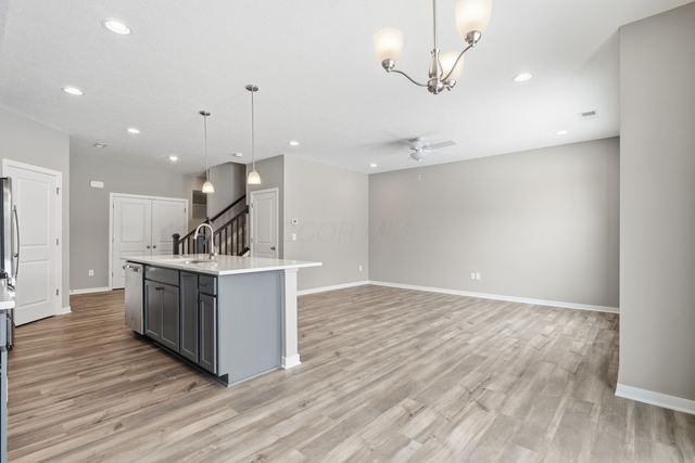 5507 Fawnsbury Court, Powell, OH 43065