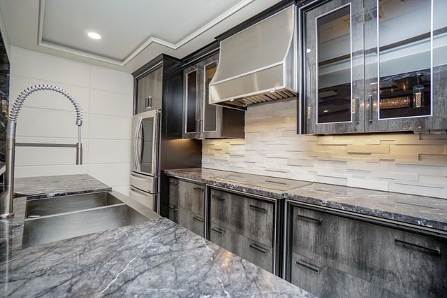 5711 Sugar Hill Drive Drive 29, Houston, TX 77057