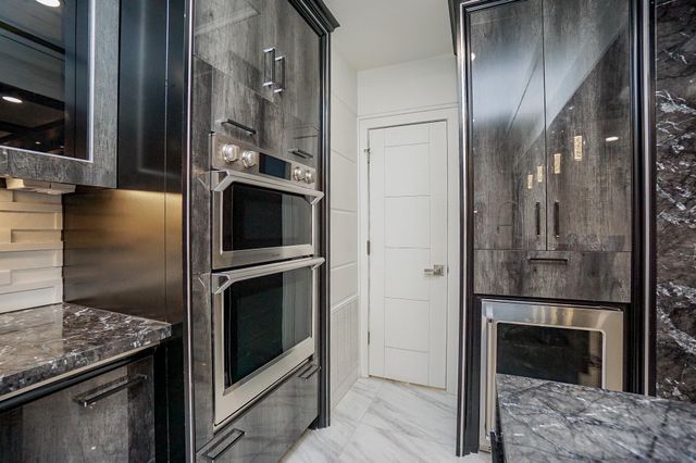 5711 Sugar Hill Drive Drive 29, Houston, TX 77057