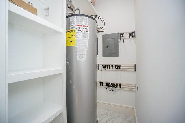 5711 Sugar Hill Drive Drive 29, Houston, TX 77057