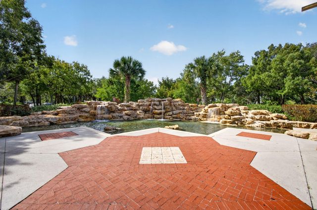 120 Sparrow Drive 304, Royal Palm Beach, FL 33411