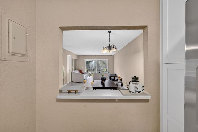 120 Sparrow Drive 304, Royal Palm Beach, FL 33411