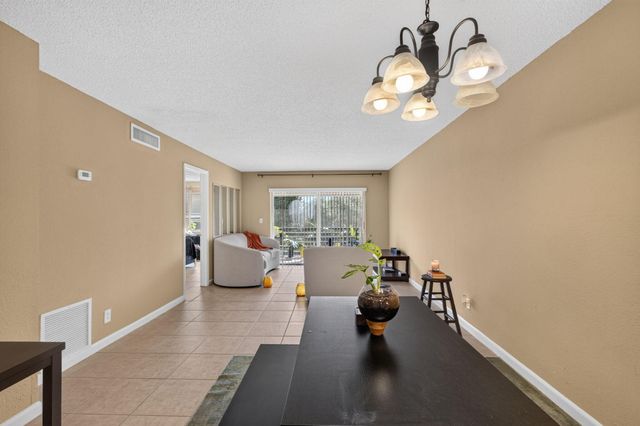 120 Sparrow Drive 304, Royal Palm Beach, FL 33411