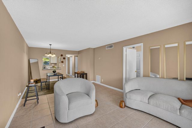 120 Sparrow Drive 304, Royal Palm Beach, FL 33411