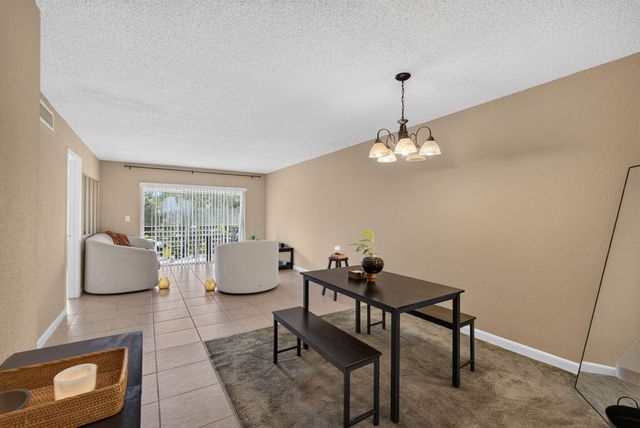 120 Sparrow Drive 304, Royal Palm Beach, FL 33411