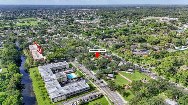 120 Sparrow Drive 304, Royal Palm Beach, FL 33411