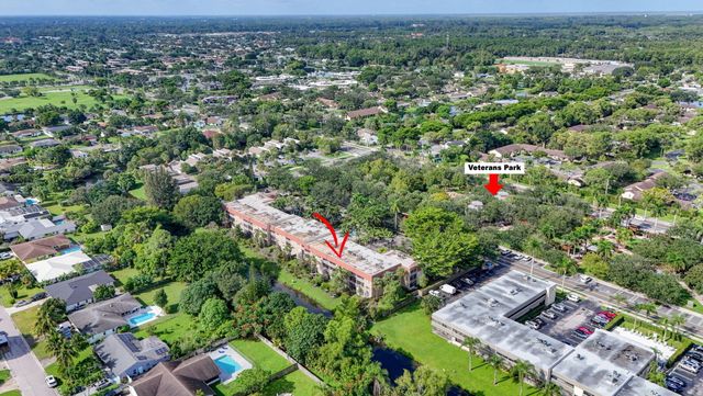 120 Sparrow Drive 304, Royal Palm Beach, FL 33411