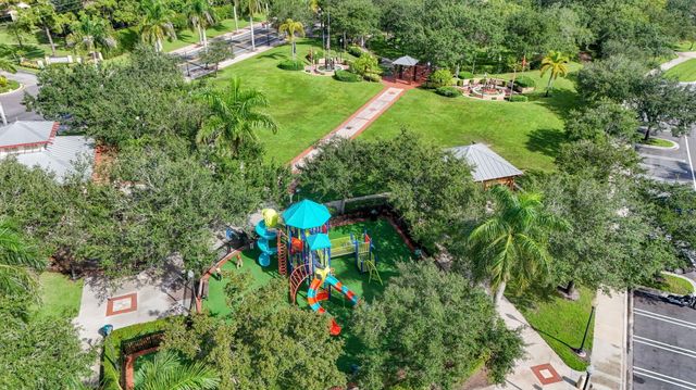 120 Sparrow Drive 304, Royal Palm Beach, FL 33411