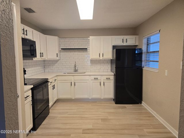 756 ELLIS Road S, Jacksonville, FL 32205