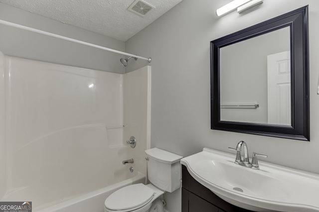 2950 Bridge Drive, Gainesville, GA 30506