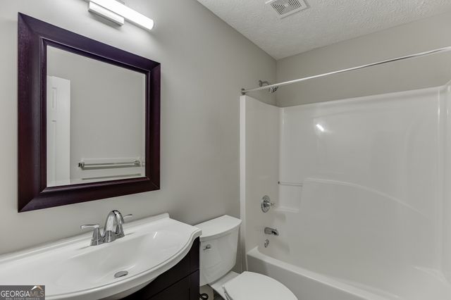 2950 Bridge Drive, Gainesville, GA 30506