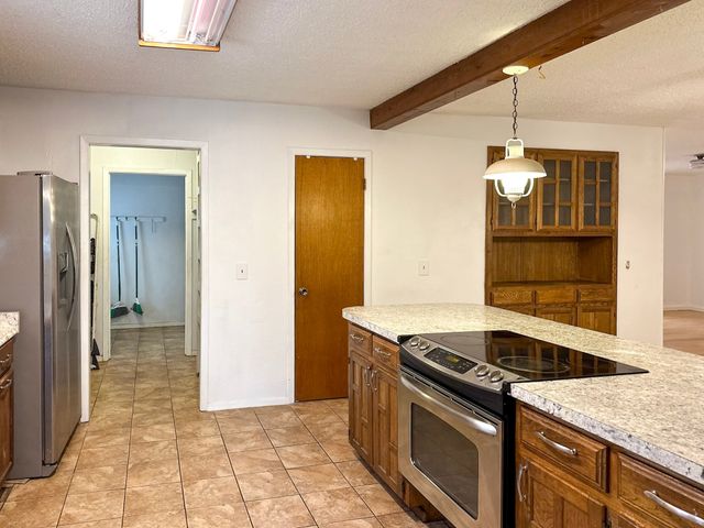 5805 Pecan Circle, Alvarado, TX 76009