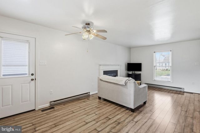 1248 MAGNOLIA CT, Hagerstown, MD 21742