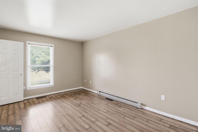 1248 MAGNOLIA CT, Hagerstown, MD 21742