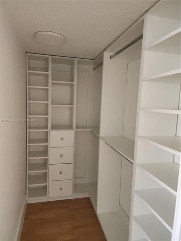 8500 SW 133rd Ave Rd 423, Miami, FL 33183