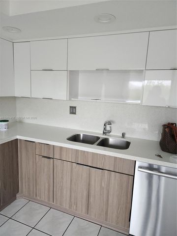 8500 SW 133rd Ave Rd 423, Miami, FL 33183