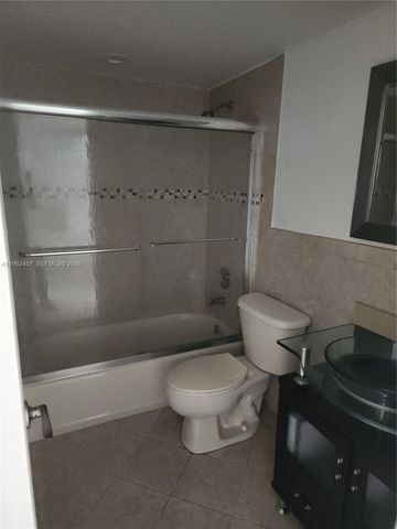 8500 SW 133rd Ave Rd 423, Miami, FL 33183