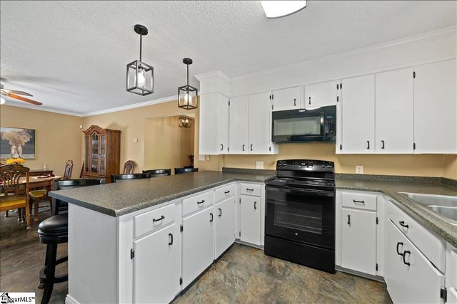 210 Heyward Avenue, Honea Path, SC 29654
