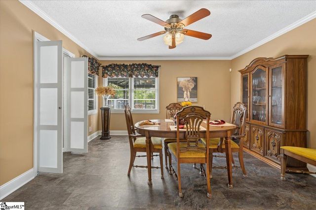 210 Heyward Avenue, Honea Path, SC 29654