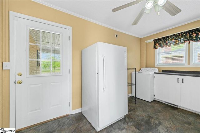 210 Heyward Avenue, Honea Path, SC 29654