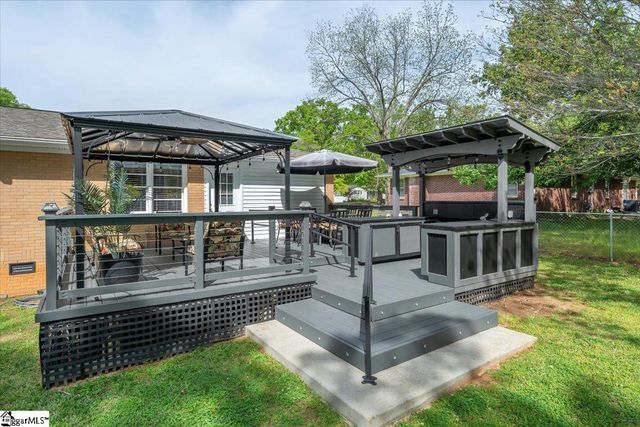 210 Heyward Avenue, Honea Path, SC 29654