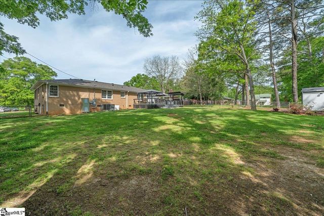 210 Heyward Avenue, Honea Path, SC 29654