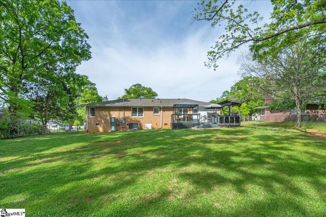 210 Heyward Avenue, Honea Path, SC 29654