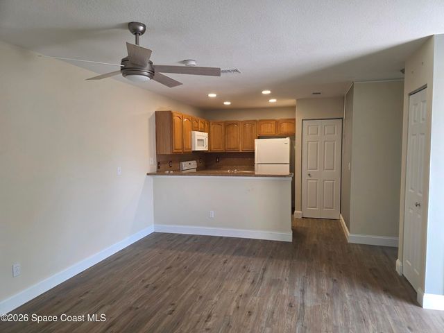 1431 Sheafe Avenue NE 105, Palm Bay, FL 32905