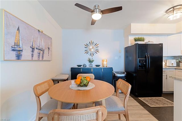 100 E Ocean View Ave Apt 912, Norfolk, VA 23503