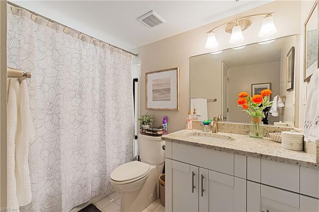 100 E Ocean View Ave Apt 912, Norfolk, VA 23503