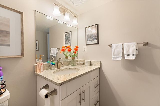 100 E Ocean View Ave Apt 912, Norfolk, VA 23503