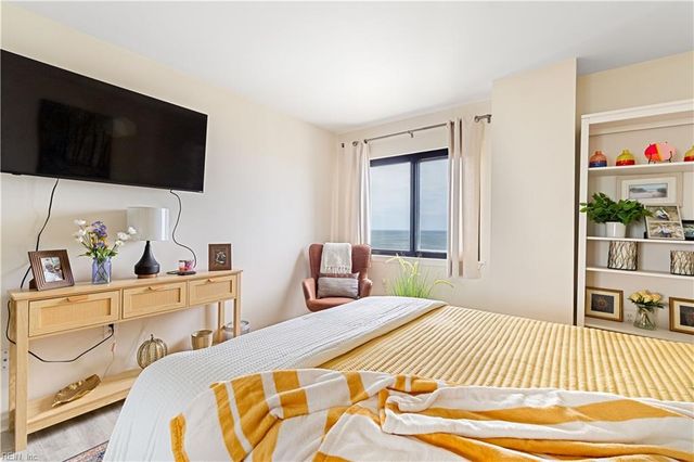 100 E Ocean View Ave Apt 912, Norfolk, VA 23503