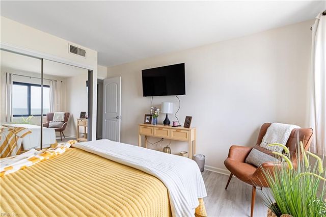 100 E Ocean View Ave Apt 912, Norfolk, VA 23503