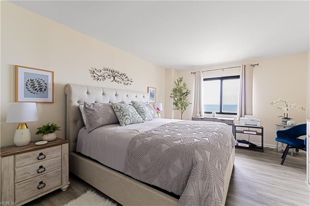 100 E Ocean View Ave Apt 912, Norfolk, VA 23503