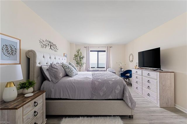 100 E Ocean View Ave Apt 912, Norfolk, VA 23503